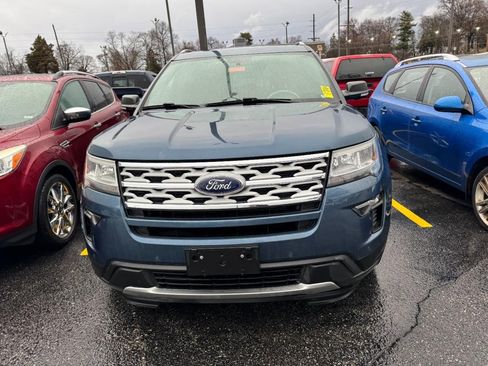 Used 2019 Ford Explorer XLT w/ Equipment Group 202A image 2
