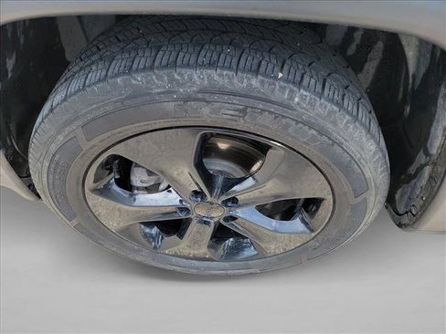 Used 2021 Jeep Compass Latitude FWD image 9
