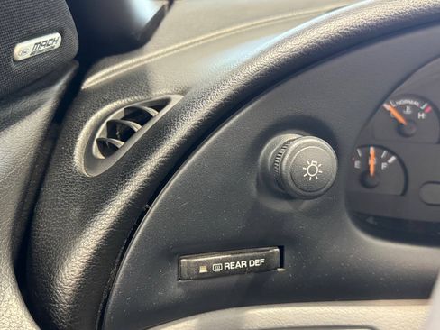 Used 1995 Ford Mustang GT RWD image 16
