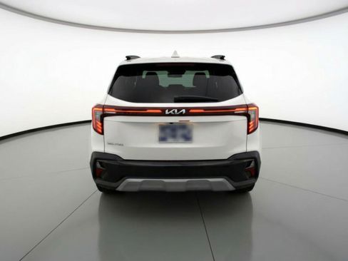 Used 2025 Kia Seltos S image 7