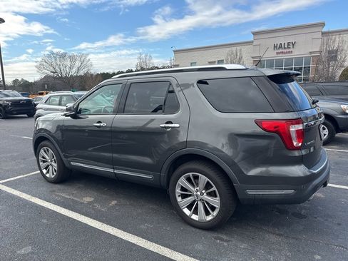 Used 2018 Ford Explorer Limited w/ Ford Safe & Smart Package image 3