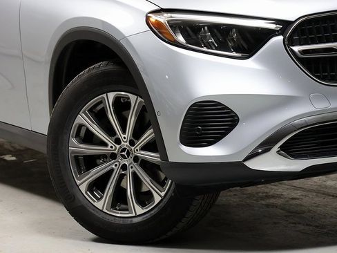 Certified 2026 Mercedes-Benz GLC 300 GLC 300 image 3