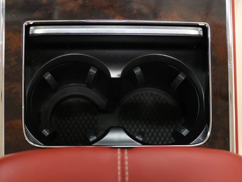 Used 2022 Bentley Flying Spur Plug-In Hybrid AWD/4WD image 55