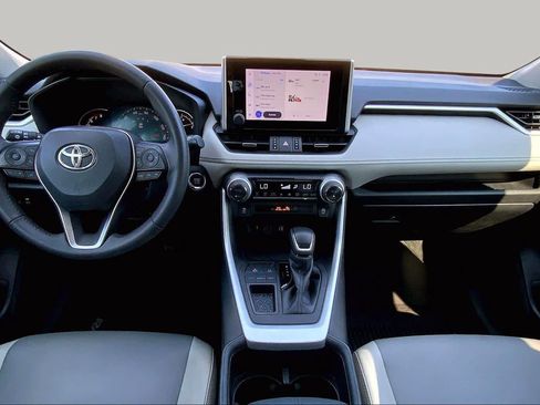 Used 2023 Toyota RAV4 XLE Premium FWD image 16