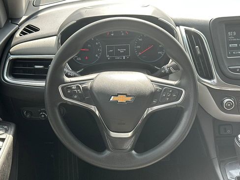Used 2018 Chevrolet Equinox LS FWD image 24