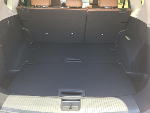 New 2026 Nissan Rogue Platinum AWD/4WD image 13