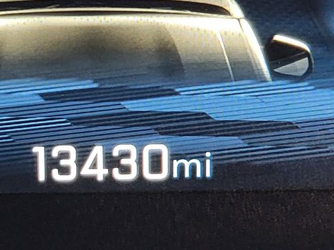 Used 2025 Chevrolet Equinox LT image 8