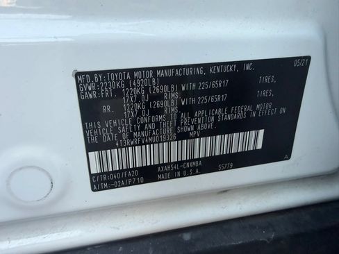 Used 2021 Toyota RAV4 XLE w/ Convenience Package AWD/4WD image 34