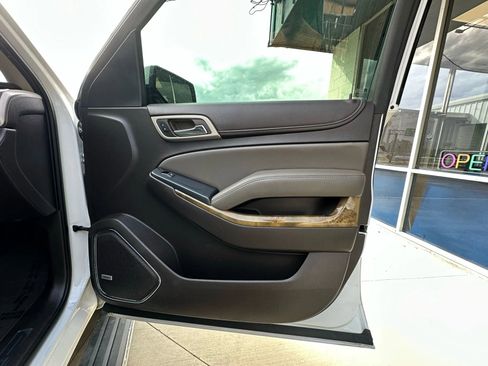 Used 2016 GMC Yukon XL Denali w/ Open Road Package image 40