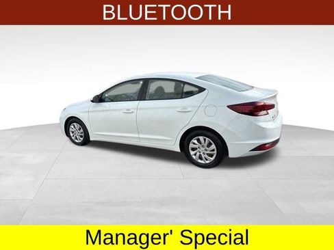 Used 2019 Hyundai Elantra SE w/ Cargo Package image 4