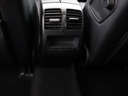 Used 2011 Mercedes-Benz GLK 350 4MATIC image 35