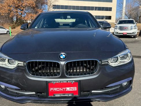 Used 2018 BMW 330i xDrive Sedan w/ Convenience Package image 14