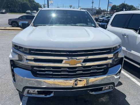 Used 2022 Chevrolet Silverado 1500 LTZ w/ LTZ Premium Package RWD image 2