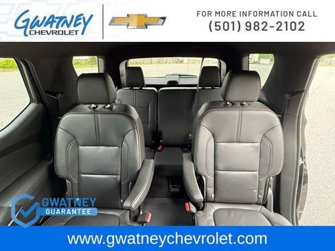 Used 2023 Chevrolet Traverse RS FWD image 33