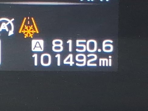 Used 2021 Subaru Outback Premium image 23