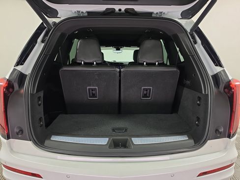 Used 2021 Cadillac XT6 Premium Luxury FWD image 11