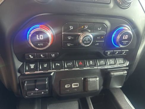 Used 2022 GMC Sierra 2500 Denali image 30