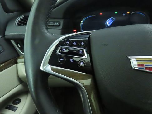 Used 2020 Cadillac Escalade Luxury w/ LPO, Radiant Package image 11