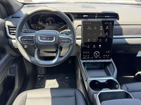 New 2026 GMC Terrain Elevation w/ Elevation Premium Package FWD image 12