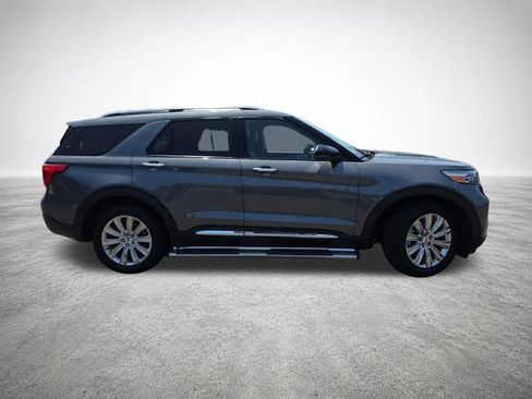 Certified 2022 Ford Explorer Limited w/ Equipment Group 301A AWD/4WD image 9