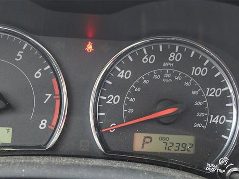 Used 2011 Toyota Corolla S image 7