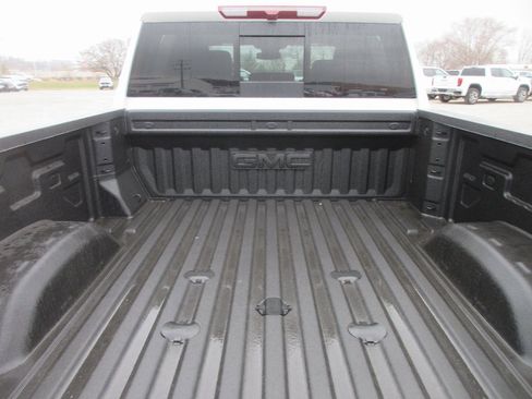 New 2026 GMC Sierra 2500 SLT w/ SLT Premium Package image 7