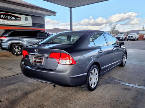 Used 2010 Honda Civic LX image 5