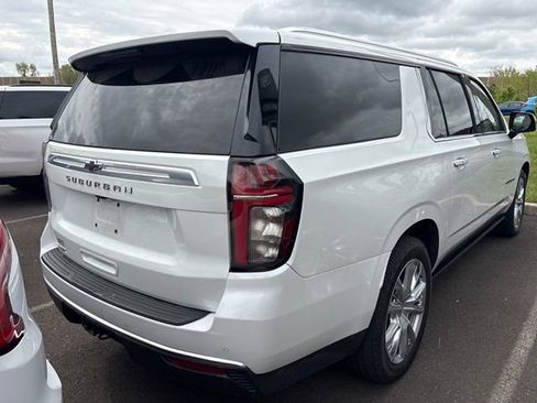 Used 2024 Chevrolet Suburban High Country AWD/4WD image 6