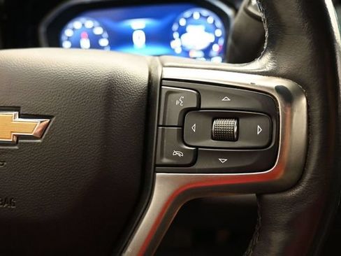 Used 2022 Chevrolet Silverado 1500 LT AWD/4WD image 10