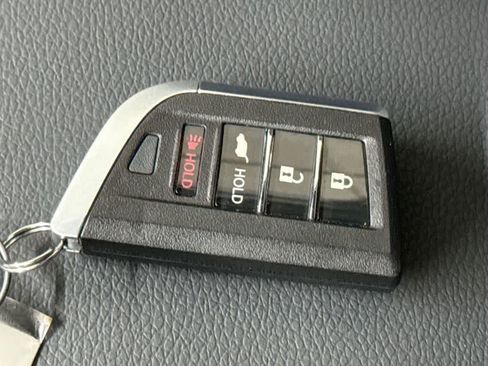 Used 2025 Acura RDX SH-AWD image 28