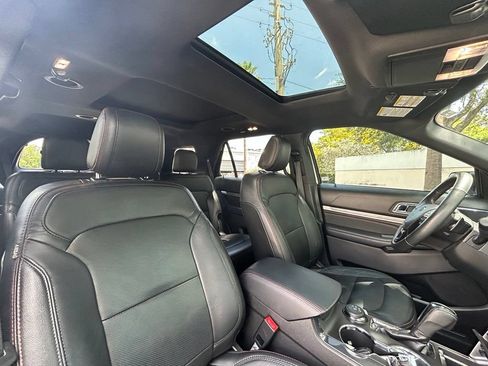 Used 2019 Ford Explorer Sport w/ Equipment Group 401A AWD/4WD image 32