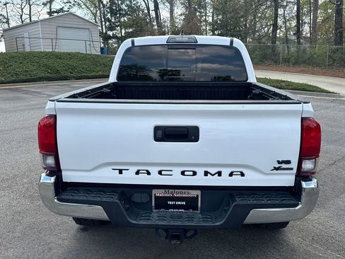 Used 2019 Toyota Tacoma SR5 image 6