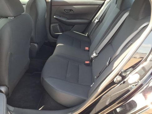 Used 2024 Nissan Sentra S FWD image 13