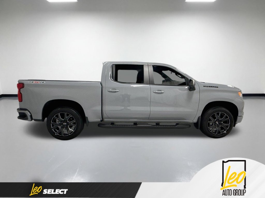 Used 2024 Chevrolet Silverado 1500 RST w/ Convenience Package II AWD/4WD image 6