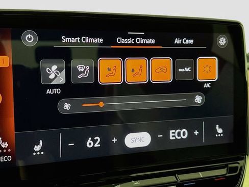 Certified 2024 Volkswagen ID.4 2WD image 18