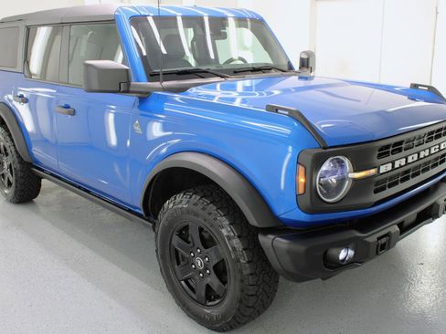 Used 2024 Ford Bronco Black Diamond AWD/4WD image 11