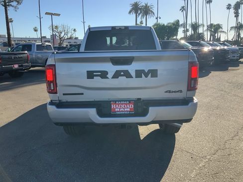 New 2026 RAM 2500 Big Horn AWD/4WD image 6