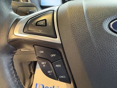 Used 2016 Ford Edge Titanium w/ Technology Package image 13