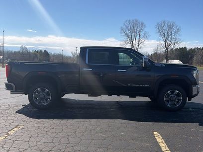 New 2026 GMC Sierra 2500 SLT w/ SLT Convenience Package