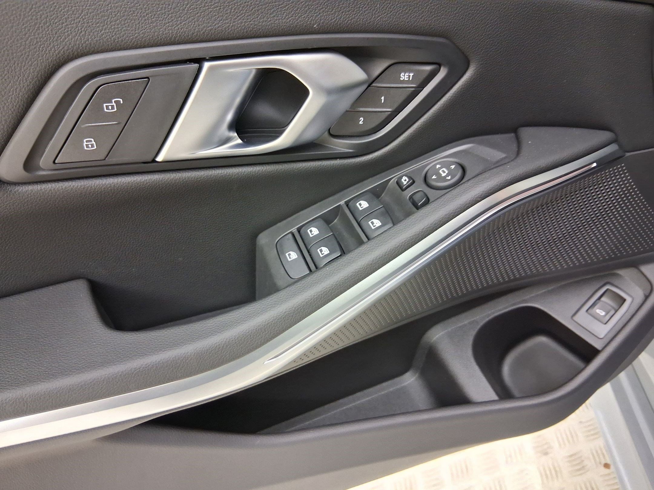 New 2026 BMW 330i Sedan w/ M Sport Package RWD image 28