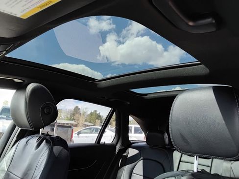 Used 2018 Mercedes-Benz GLC 300 4MATIC image 14