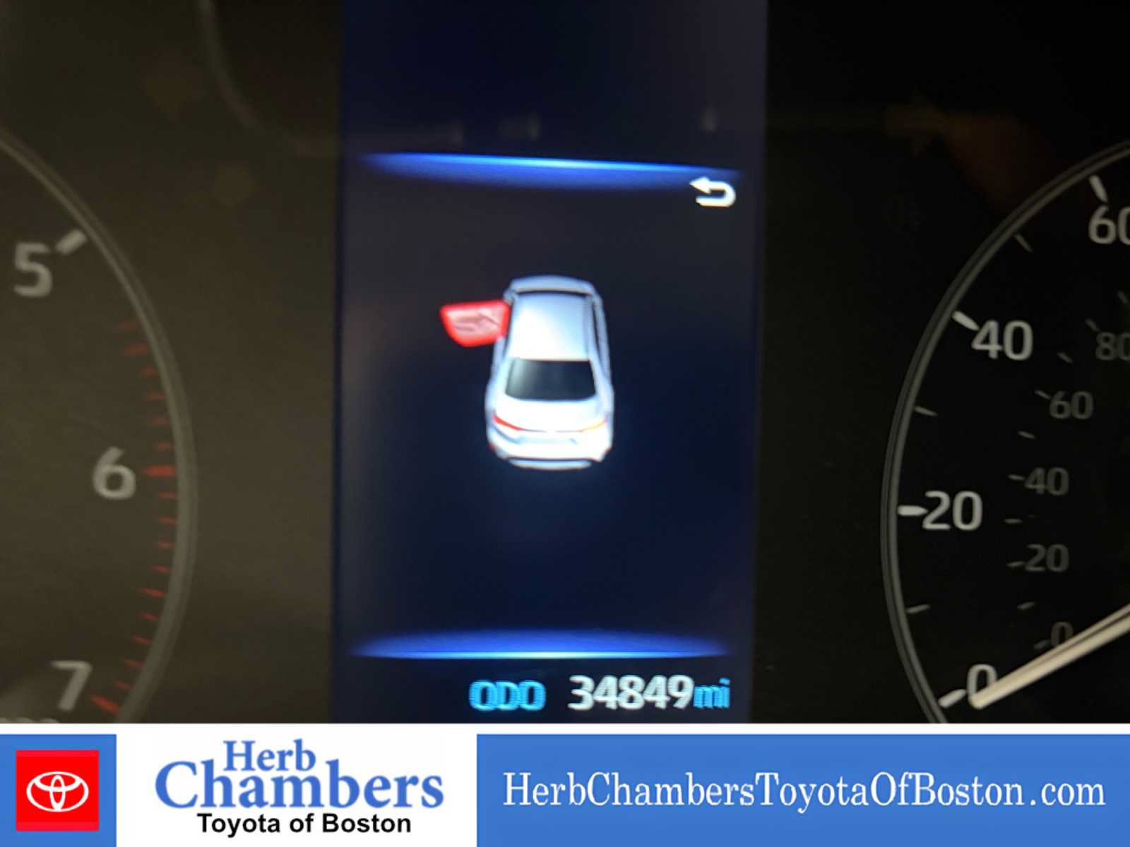 Used 2025 Toyota Corolla LE AWD/4WD image 5