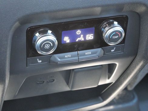 New 2026 GMC Acadia AT4 w/ Luxury Package AWD/4WD image 41