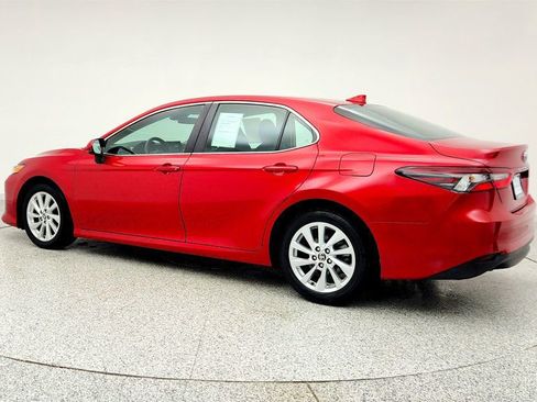 Used 2023 Toyota Camry LE image 7