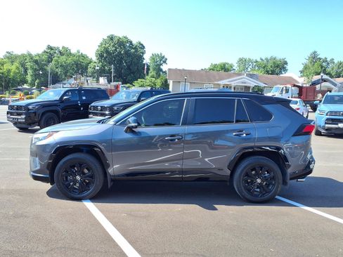 Used 2024 Toyota RAV4 XSE w/ Advanced Technology Package AWD/4WD image 28