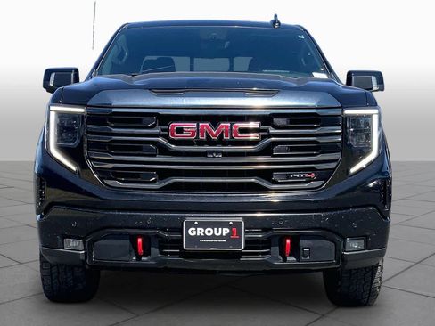 Used 2023 GMC Sierra 1500 AT4 w/ AT4 Premium Package AWD/4WD image 4