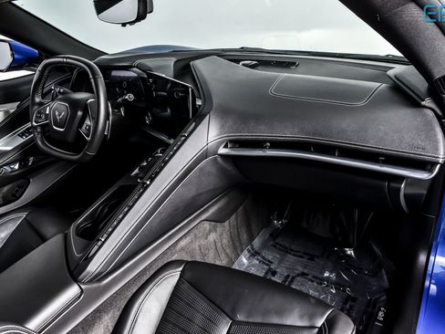 Used 2023 Chevrolet Corvette Stingray Preferred Cpe w/ Z51 Performance Package image 24