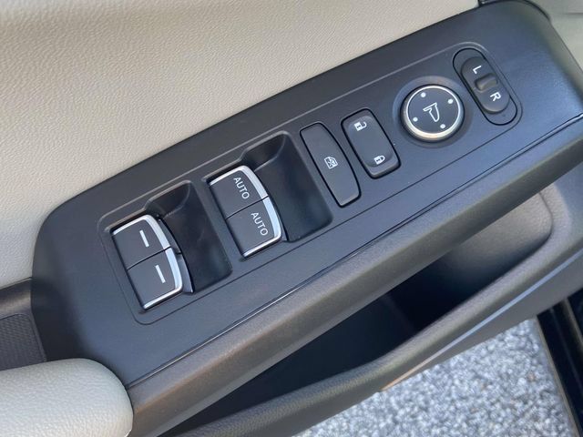 Used 2025 Acura Integra FWD image 14