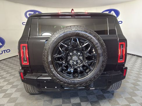 Used 2024 GMC Hummer EV 2X AWD/4WD image 4