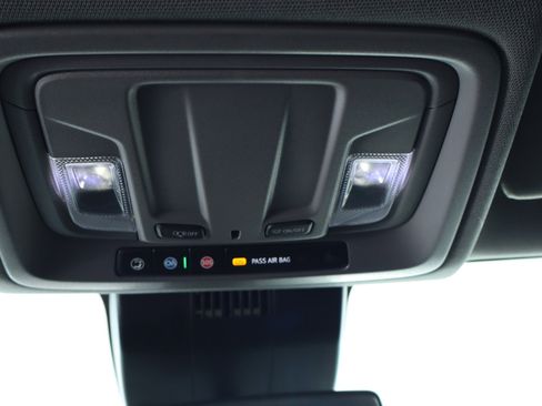 Used 2024 Chevrolet Silverado 2500 LT image 30